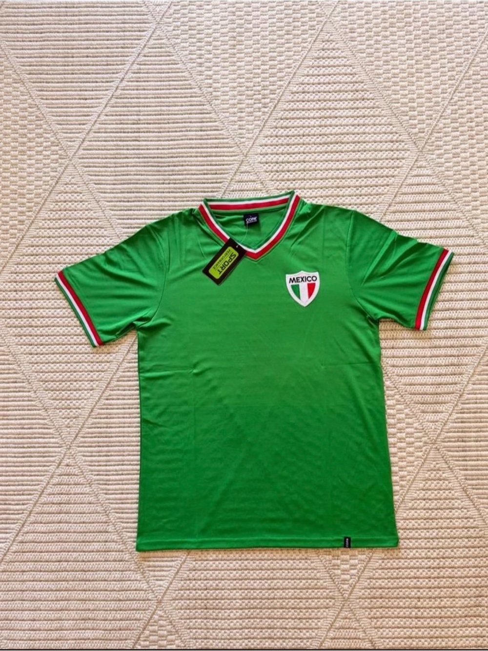 Mexico Crest Green Men's Soccer Jersey - Classic Team Shirt